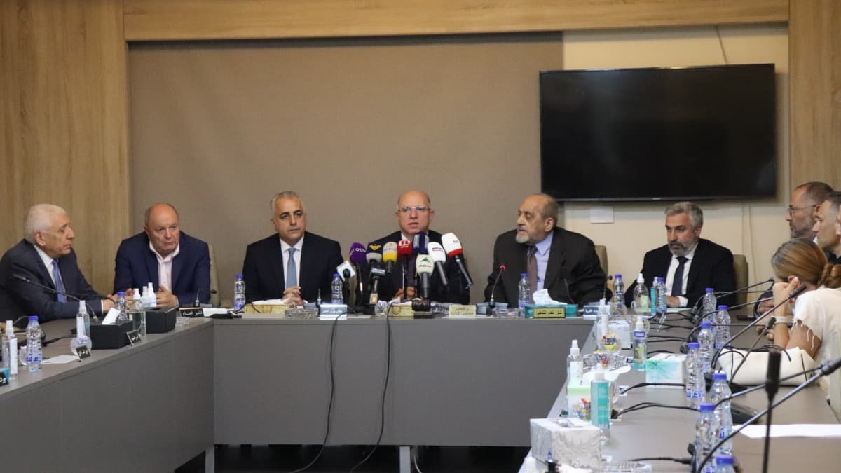 وزير العمل أطلق الجدول الجديد للأعمال الطبية وإجراءات وتقديمات أقرها الضمان خلال فترة العدوان: مشروع تحديث الضمان وبنيته التقنية أولوية أساسية في المرحلة المقبلة