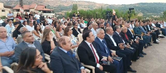 وزارة الثقافة رعت تكريم الاديبة مي خليل وتوقيع كتابها "لا وقت للوقت" &nbsp;الصمد: نجحت في تقديم نص يحمل بصمتها الخاصة