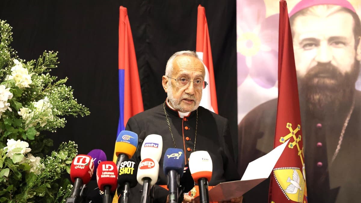 ميناسيان كرّم الصحافة بحضور السيدة الاولى: نحن مع لبنان الدولة ونأمل أن يشكّل قانون الإعلام خطوة تعزز الحرية وتصون كرامة الإعلاميين وتحمي حقوقهم&nbsp;ونثمّن جهود وزير الإعلام في إحياء الإعلام الرسمي
&nbsp;الوزيرمرقص: لإعلام يحمي التنوع&nbsp;ويواجه الإشاعات وخطاب الكراهية وتنظيمه لا يعني تقييد حريته