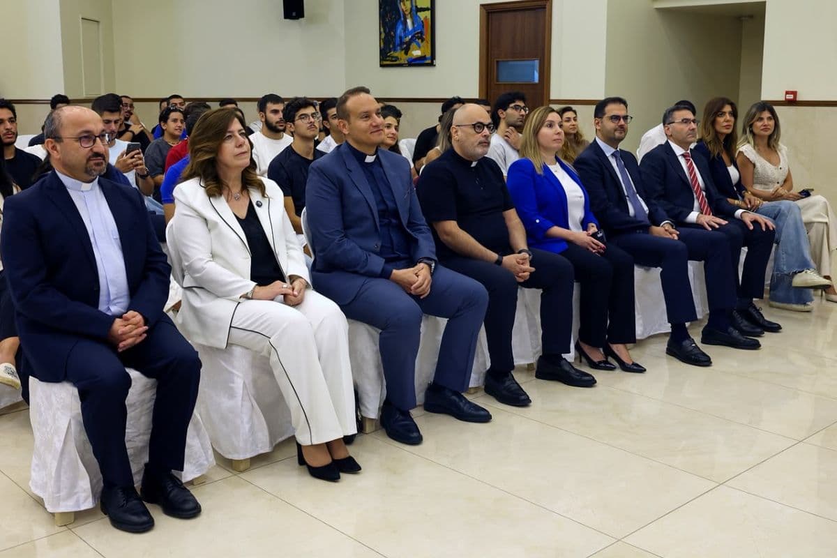 بايراقداريان رعت ندوة في الأنطونية ضمن "الأسبوع الرياضي": لجعل النشاط البدني جزءا من الحياة اليومية في المدارس والجامعات