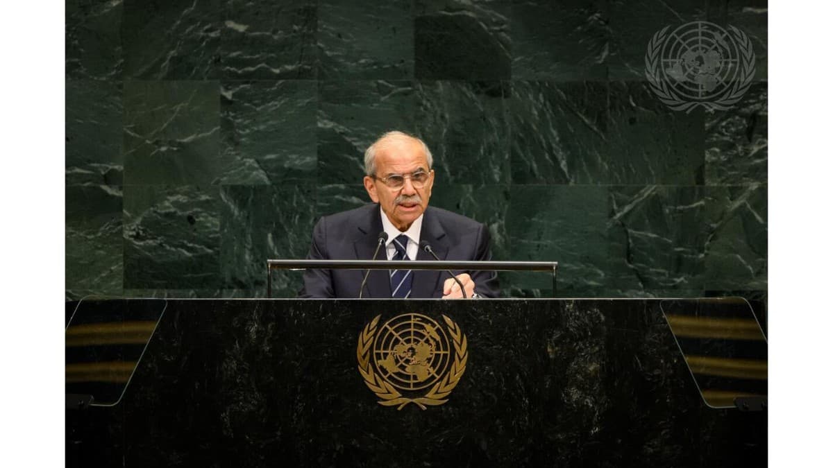 (*)الرئيس سلام: لا أحد يتحدث أو يفاوض باسم لبنان سوى الدولة اللبنانية ويجب العمل لتجنب الفراغ بعد انسحاب اليونيفيل
