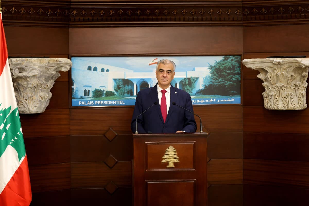 الرئيس عون اطلع من الصدي على أسباب اعتكافه واكد دور البلديات بالمساعدة على تأمين حقوق المواطنين: لا يمكن السماح بمحاولات تسييس الوضع الاقتصادي وتضخيمه لاهداف سياسية