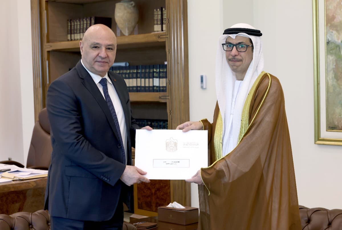 الرئيس عون اطلع من الصدي على أسباب اعتكافه واكد دور البلديات بالمساعدة على تأمين حقوق المواطنين: لا يمكن السماح بمحاولات تسييس الوضع الاقتصادي وتضخيمه لاهداف سياسية