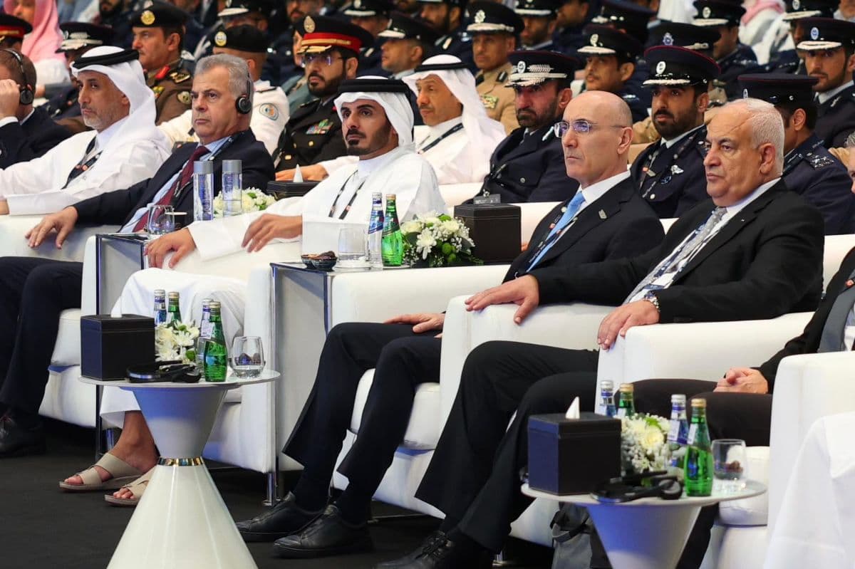 الحجار شارك في افتتاح معرض 