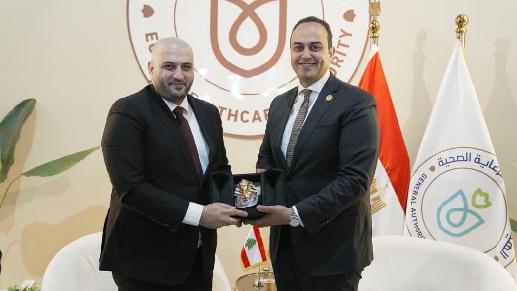 وزير الصحة تسلّم جائرة القيادة في تعزيز مرونة النظم الصحية واطلع على التجربة المصرية في التغطية الصحية الشاملة وبحث في تطوير التعاون في مجال الدواء