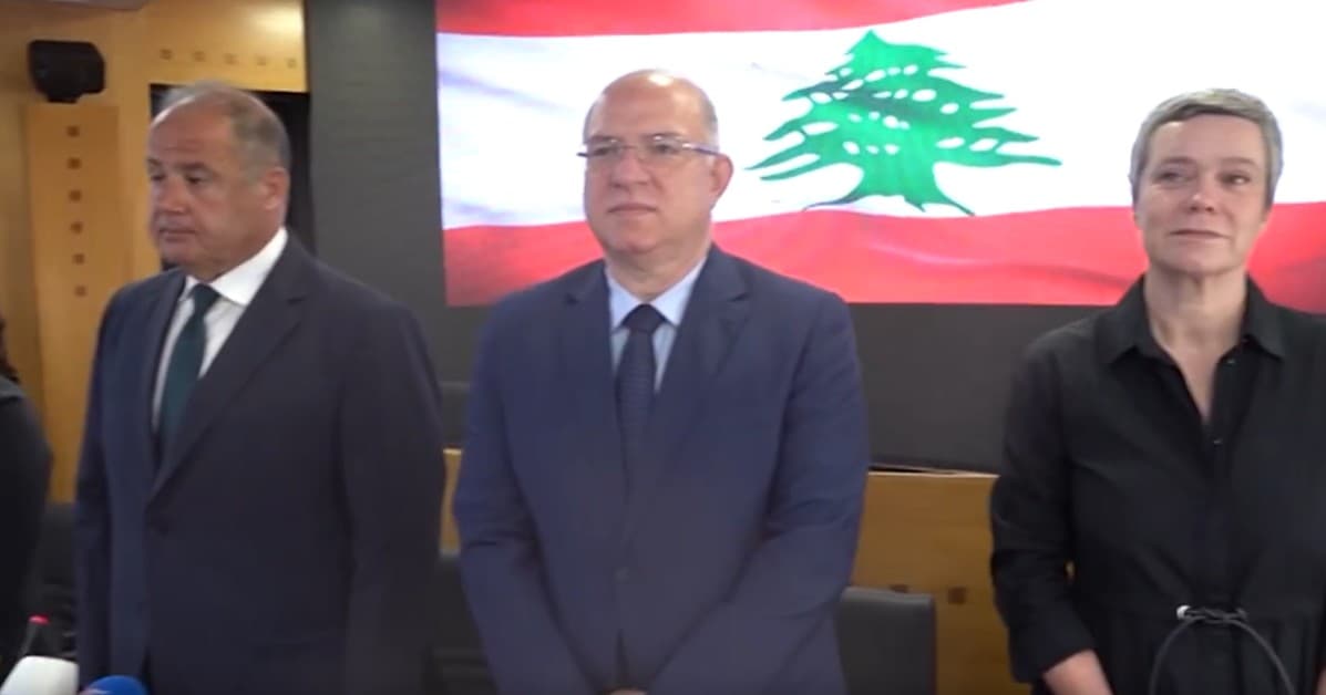 إطلاق استراتيجية الإدماج الاقتصادي وتوقيع ميثاق شراكة لتعزيز فرص العمل والحماية الاجتماعية الوزيرة السيد : فلنجعل منها بداية لشراكة وطنية حقيقية تترجم السياسات إلى فرص
وزير العمل : مسؤولية وطنية تتقاسمها مختلف الوزارات والمؤسسات العامة
وزير الإقتصاد: النجاح لن يقاس بجودة الوثيقة بل بقدرتنا على التنفيذ
عربيد : ترسم خارطة تنمية بدلا من أن تكون برنامج رعاية وعطاءات