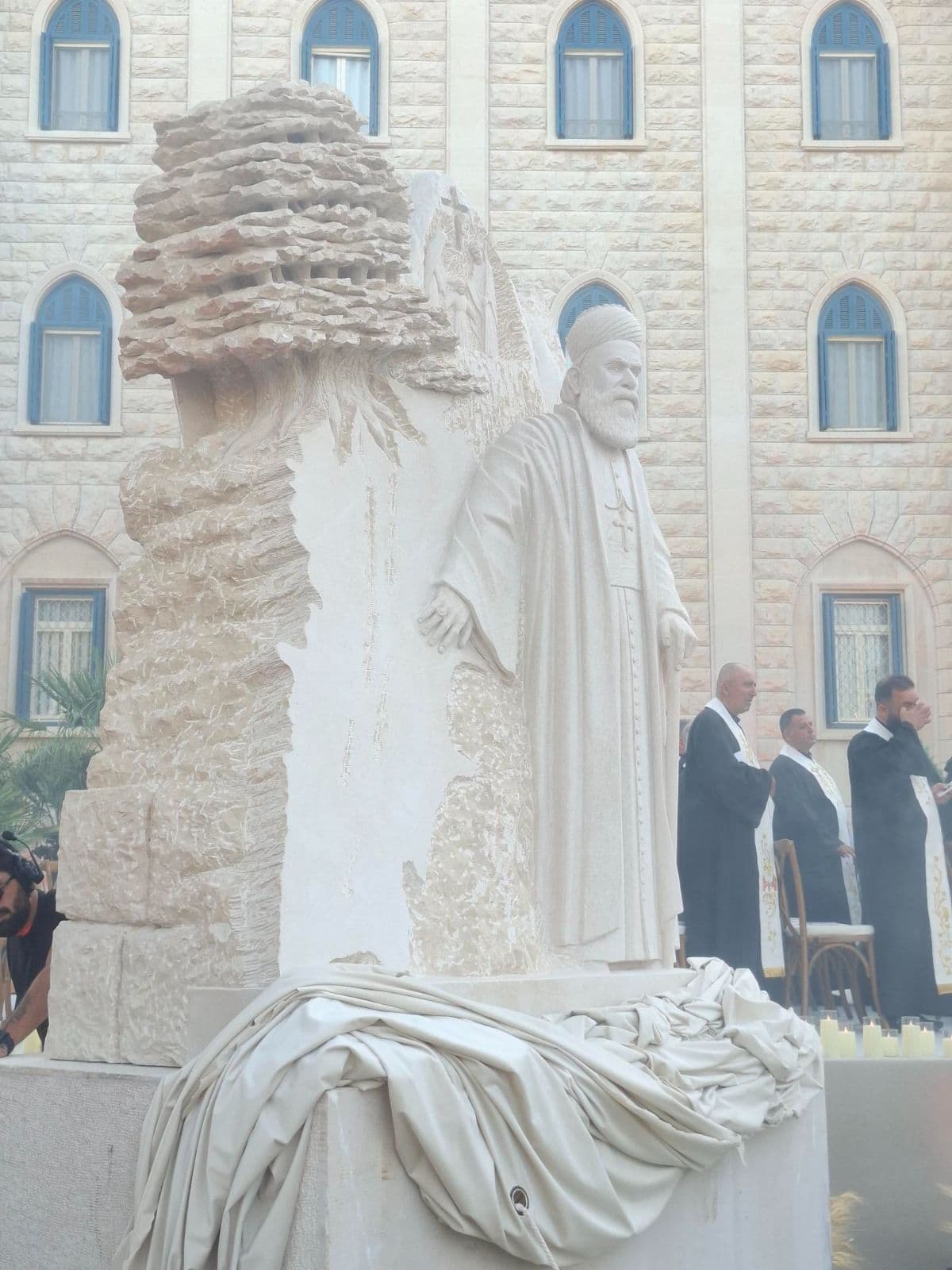 الراعي في قداس الشكر لتطويب البطريرك الياس الحويك في عبرين: الوطن الذي آمن به الحويّك يحتاج اليوم إلى دولة قوية وجيش قوي