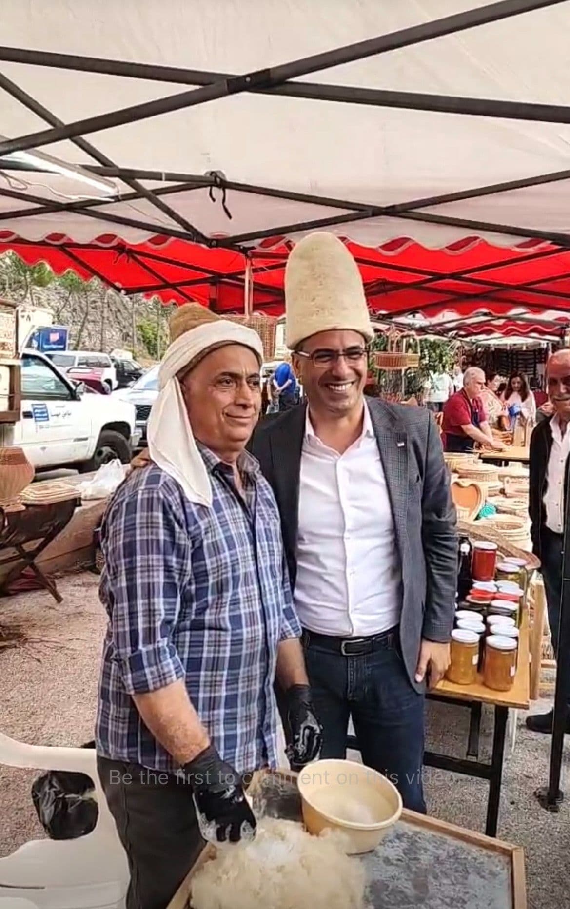 بلدية ميروبا افتتحت "مهرجان التفاح" برعاية وزراء الزراعة والسياحة والإعلام